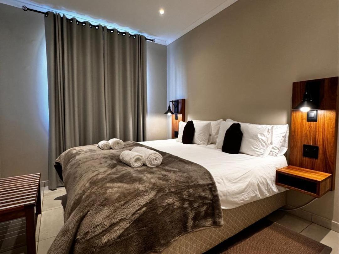 Flying Ostrich Guesthouse & Self-Catering Accommodation Mariental Rum bild