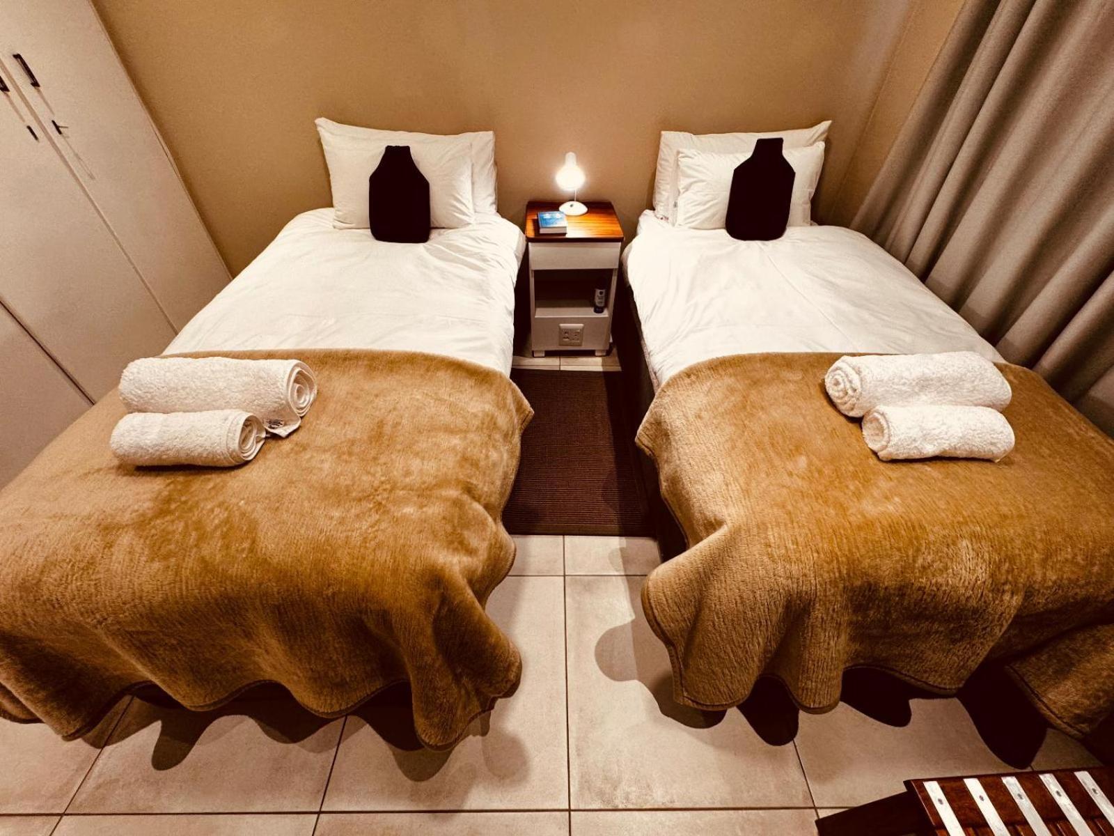 Flying Ostrich Guesthouse & Self-Catering Accommodation Mariental Exteriör bild