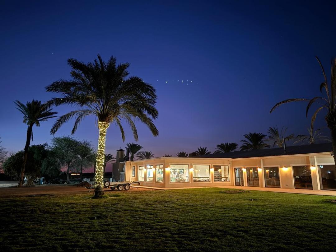 Flying Ostrich Guesthouse & Self-Catering Accommodation Mariental Exteriör bild